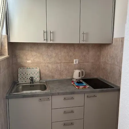 Studio Apartman Apartament *